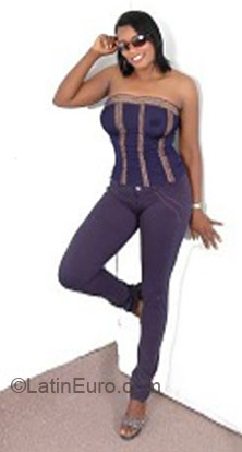 Date this delightful Dominican Republic girl Altagracia from Santo Domingo DO6480