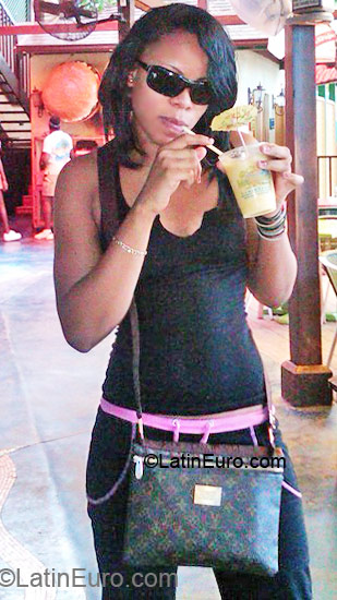 Date this athletic Jamaica girl Abby from Kingston JM195