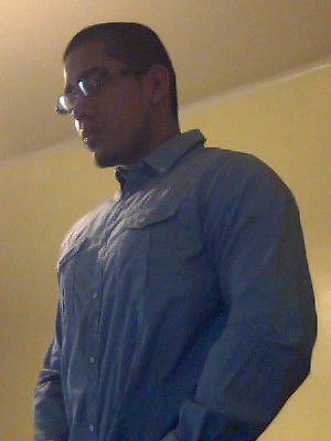 Date this stunning United States man Vozteck from new york city US8875