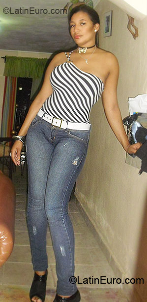 Date this delightful Dominican Republic girl Germania from Bonao DO6530