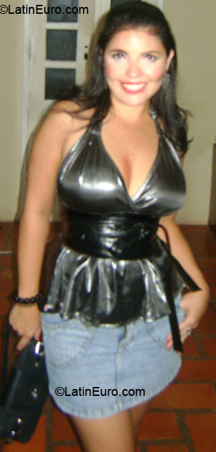 Date this foxy Brazil girl Dina from Fortaleza BR6195