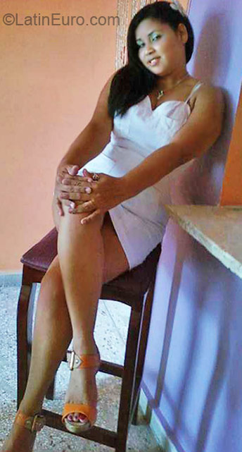 Date this hard body Dominican Republic girl Ambar maria rey from Santo Domingo DO6645