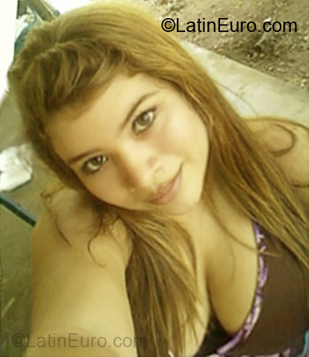 Date this fun Panama girl Adis from David PA105