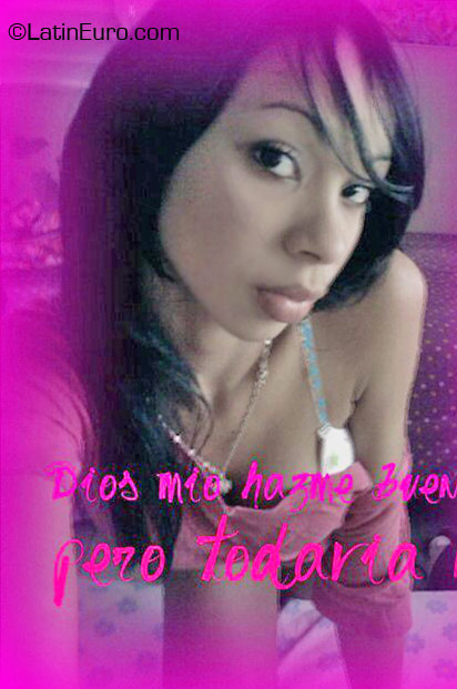 Date this lovely Dominican Republic girl Paola from Santo Domingo DO6663