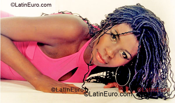 Date this good-looking Brazil girl Leonarda Gabriela from Coronel Fabriciano BR4662