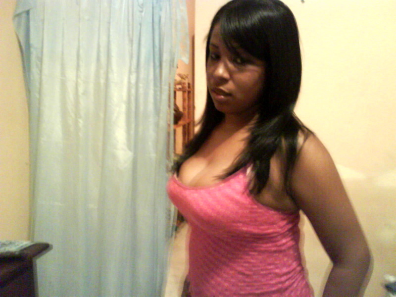 Date this athletic Dominican Republic girl IBIS from Santiago DO6688