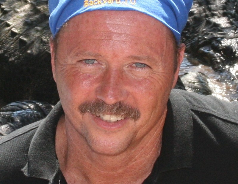 Date this lovely United States man Charles from Bellmore US9029