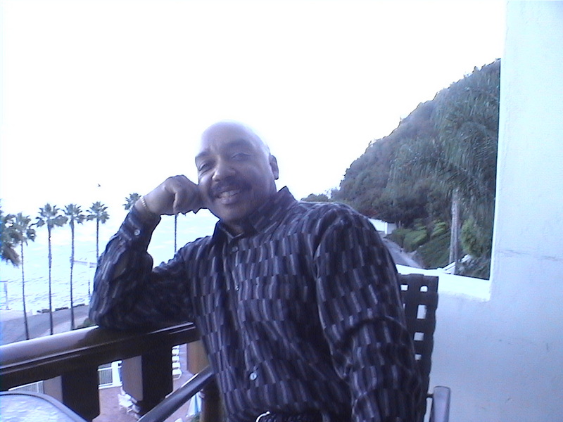 Date this pretty United States man Louis from Los Angeles US9069