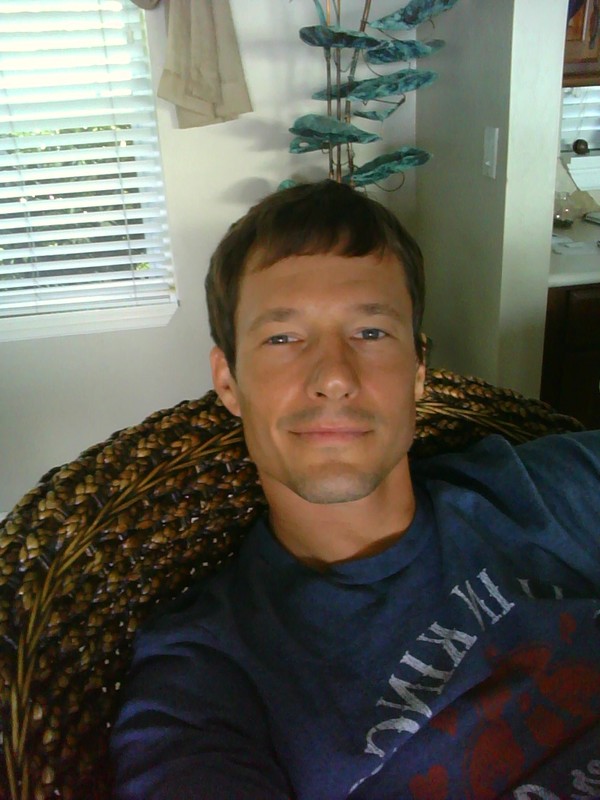 Date this sultry United States man Andrew from St Petersburg US9070