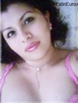 Date this attractive Mexico girl Sandra from Queretaro MX295