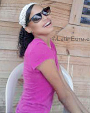 Date this hard body Dominican Republic girl Gabriela from Santiago DO6857