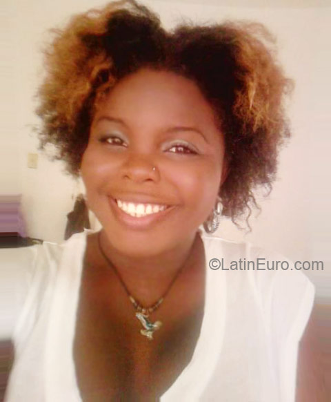 Date this sensual Jamaica girl Koffee from Montego Bay JM203