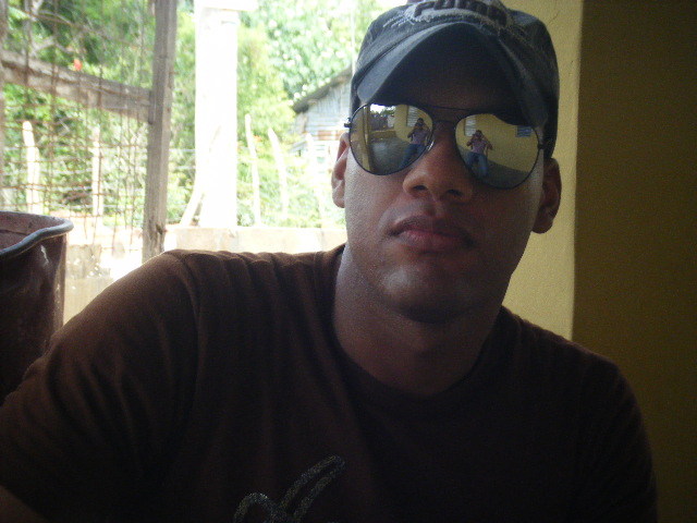 Date this gorgeous Dominican Republic man Hector from Santo Domingo DO6882