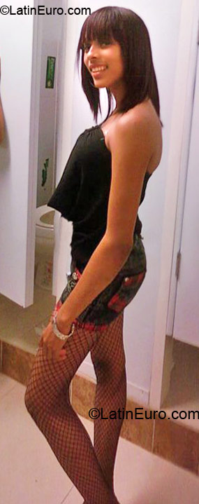 Date this pretty Dominican Republic girl Francina from Santiago DO6902