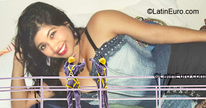 Date this funny Colombia girl Laura from Medellin CO6517