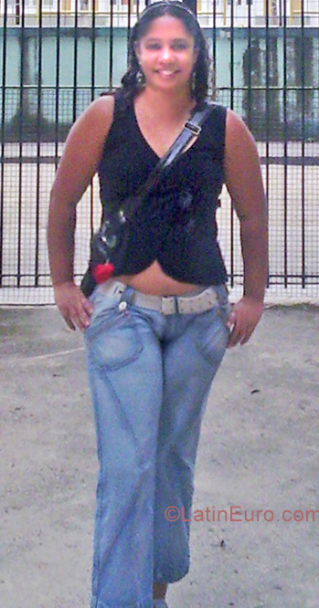 Date this nice looking Brazil girl Daniele from Volta Redonda BR4846
