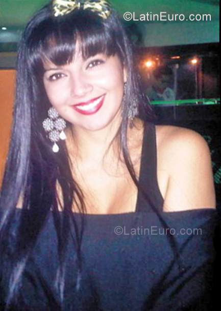 Date this passionate Colombia girl Nataly from Bogota CO6559