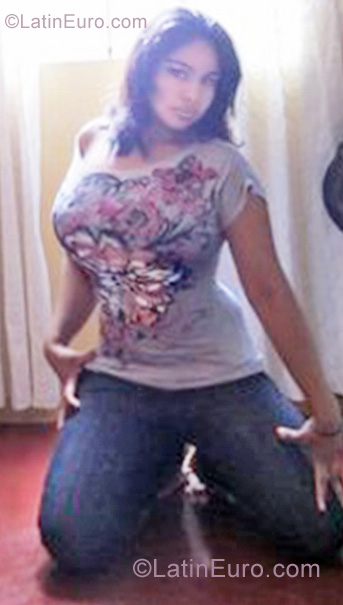 Date this good-looking Peru girl Diana Carolina from Trujillo PE454