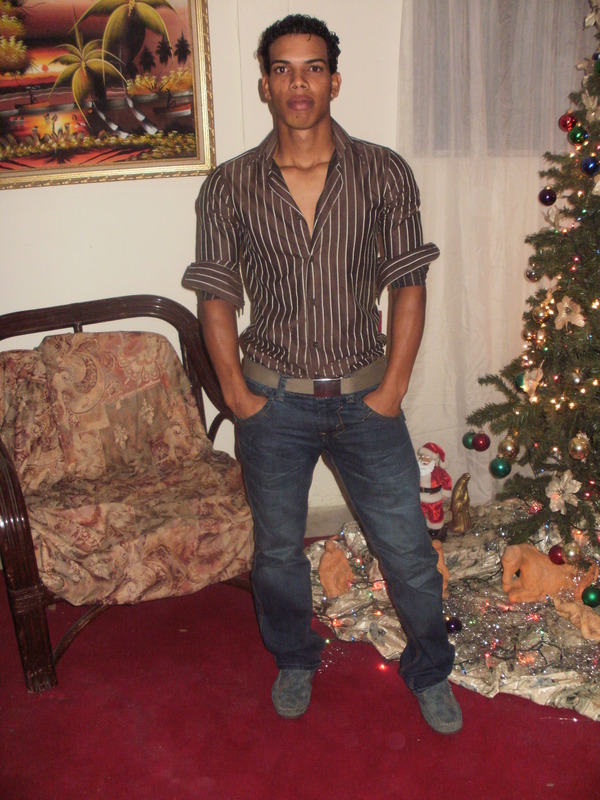 Date this tall Dominican Republic man Albert from Santo Domingo DO6967