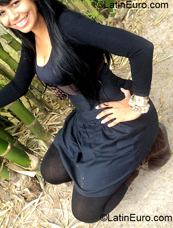 Date this sultry Brazil girl Maysa from Monte Aprazivel BR4879