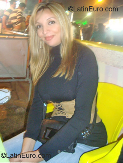 Date this beautiful Brazil girl Meiri from Rondonopolis BR4890