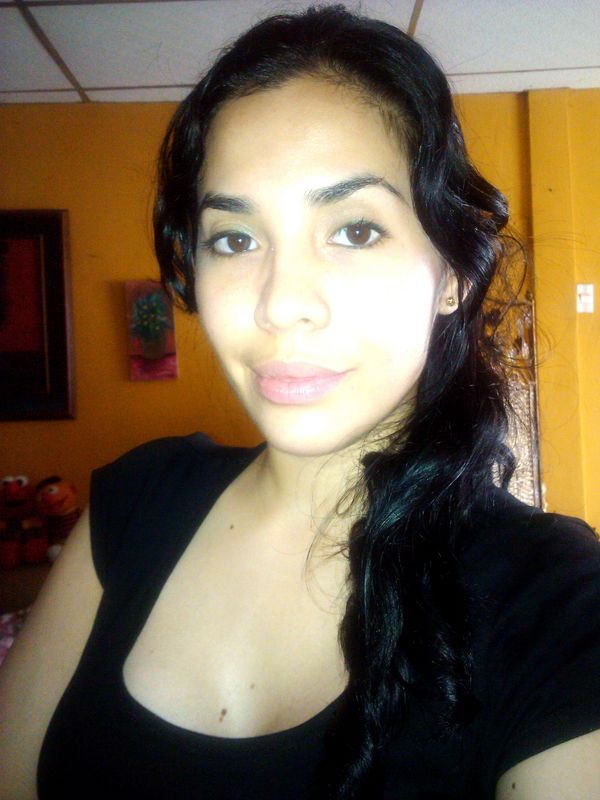 Date this stunning Ecuador girl Letty from Guayaquil EC83
