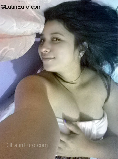 Date this foxy Dominican Republic girl Dahiana from San Fracisco De Macoris DO7047