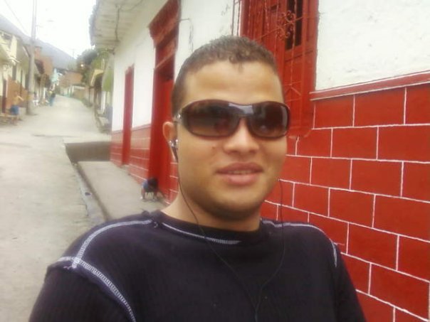 Date this delightful Colombia man Carlos from Medellin CO6689