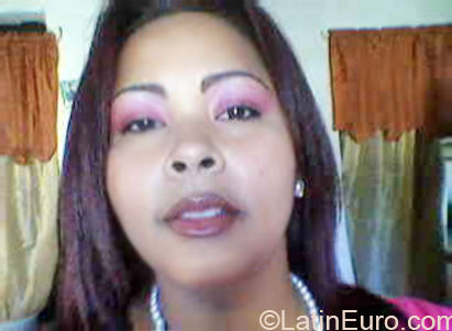 Date this good-looking Dominican Republic girl Greysi from Santiago De Los Caballeros DO7177