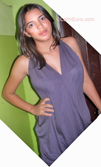 Date this georgeous Brazil girl Samuelle from Pombal BR5018