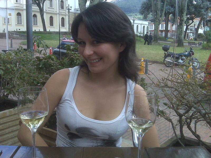 Date this pretty Colombia girl Johanna reyes r from Bogota CO6757