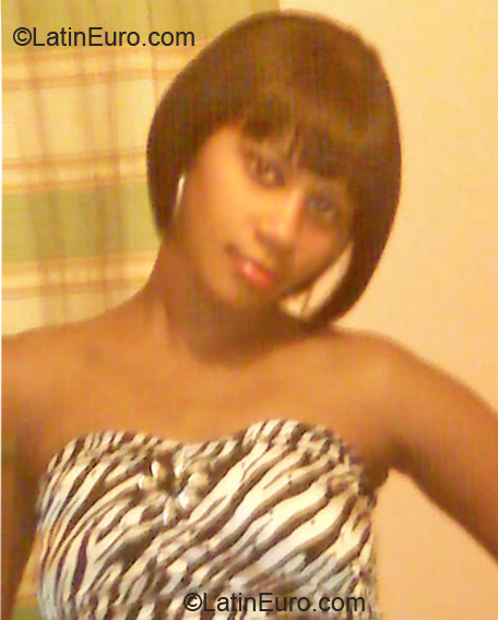 Date this attractive Dominican Republic girl Dani from Santo Domingo DO7236