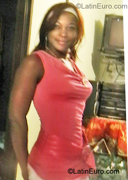Date this passionate Colombia girl Rosa from Cali CO6776