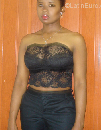 Date this funny Dominican Republic girl Maria from Santo Domingo DO7293