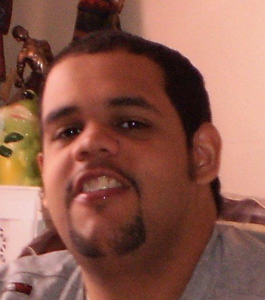 Date this cute United States man Darwin from New York US9456