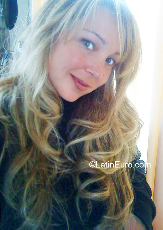 Date this lovely Uruguay girl Alis from Monteviedo UY10