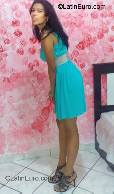 Date this beautiful Brazil girl Dayane from Sao Mateus BR5121