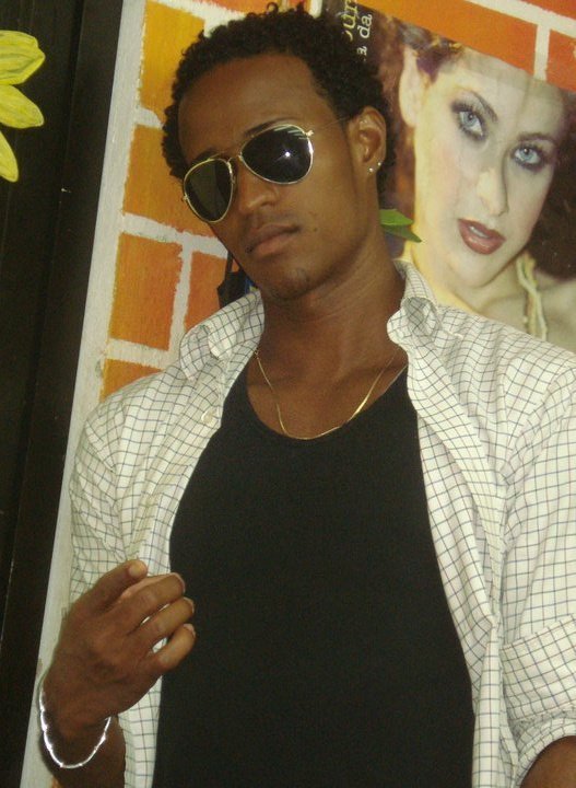 Date this voluptuous Dominican Republic man ROLANDO from La Romana DO7371