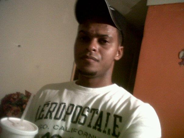 Date this pretty Dominican Republic man El from Santo Domingo DO7449