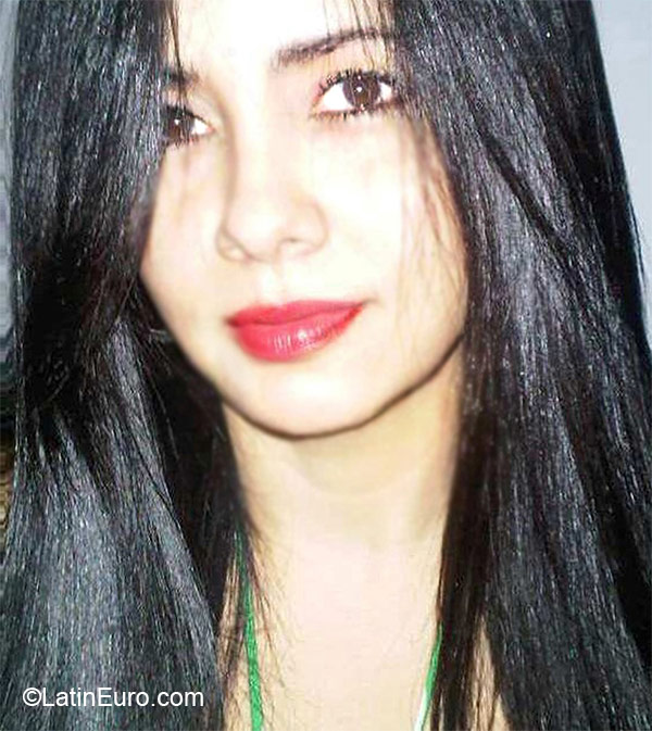 Date this athletic Venezuela girl Alejandra from Maracaibo VE67