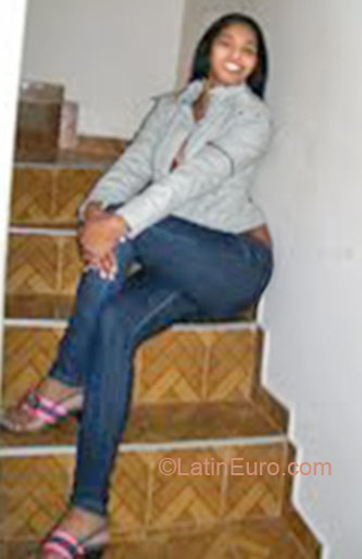 Date this georgeous Brazil girl Michelle from Sao Paulo BR5207