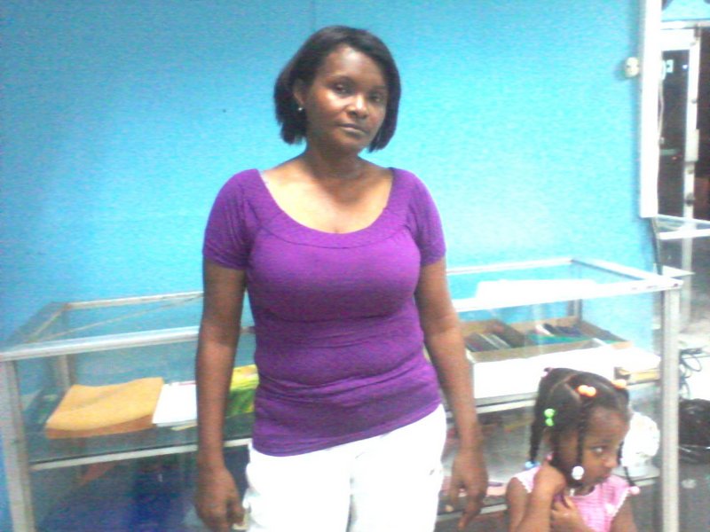 Date this athletic Dominican Republic girl MARIA YOLANDA from Sto Dgo DO7501