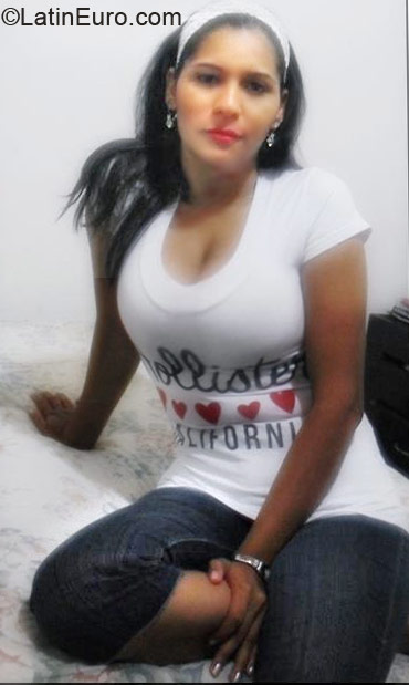 Date this voluptuous Colombia girl Nancy agudelo from Colombia CO6938