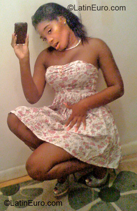 Date this funny Jamaica girl Christy from Kingston JM243