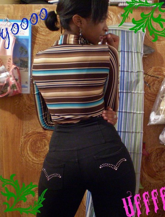 Date this pretty Dominican Republic girl Jomeri from La Romana DO7561