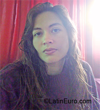 Date this sultry Brazil girl Sheila from Canoas BR5262