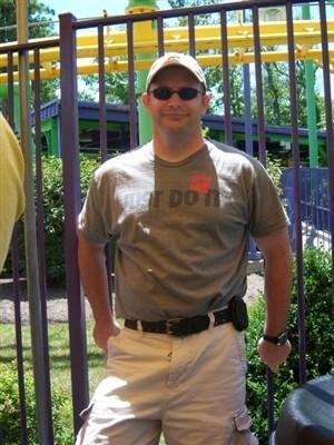 Date this voluptuous United States man Bright from Jacksonville US9743