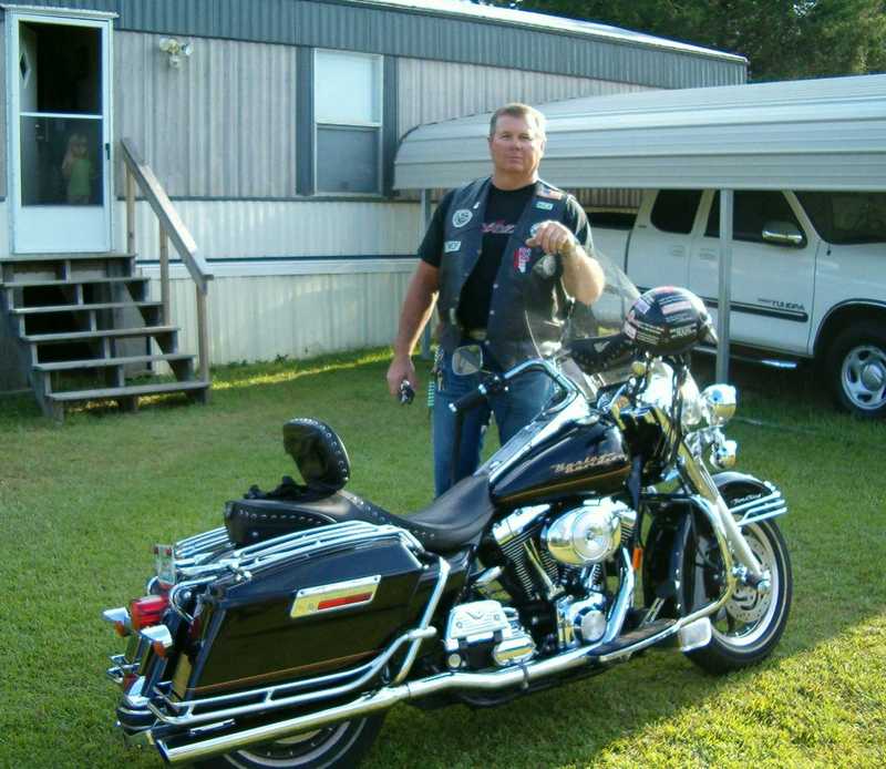 Date this attractive United States man Tracy from Hattiesburg US9771