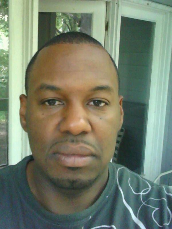 Date this hard body United States man Marcus from Dallas US9783