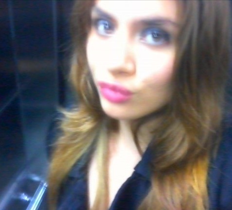 Date this foxy Brazil girl Lacou from Uberlandia ES175